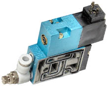 MAC Single Solenoid Valve with Flow Control on Manifold